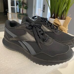Reebok woman’s Black Athletic Shoes